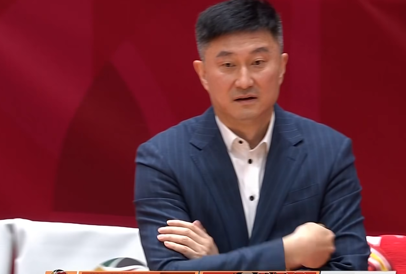 记者拉比奥、于帕、楚阿梅尼、萨利巴缺席训练前者母亲探班扑空 记者拉比奥、于帕、楚阿梅尼、萨利巴缺席训练前者母亲探班扑空