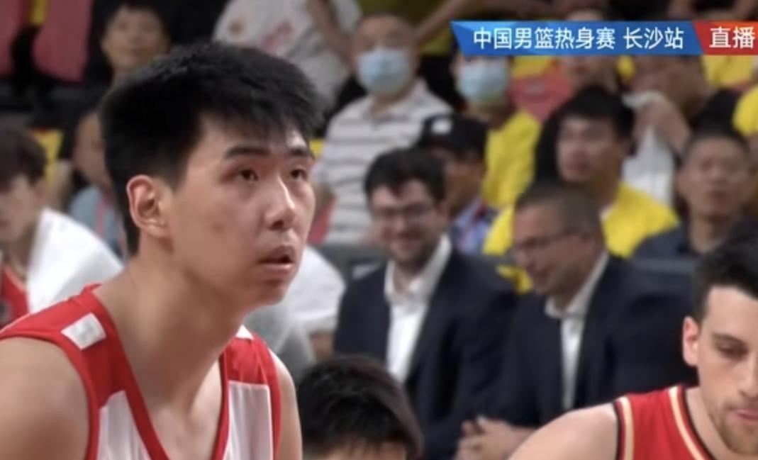 可签3年6000万?范弗里特或让步,火箭留下伊森,引援还剩1200万 可签3年6000万?范弗里特或让步,火箭留下伊森,引援还剩1200万