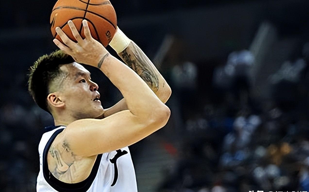 球迷吵翻!乔丹是NBA初代营销大牌,詹姆斯是迭代招牌,真相扎心 球迷吵翻!乔丹是NBA初代营销大牌,詹姆斯是迭代招牌,真相扎心