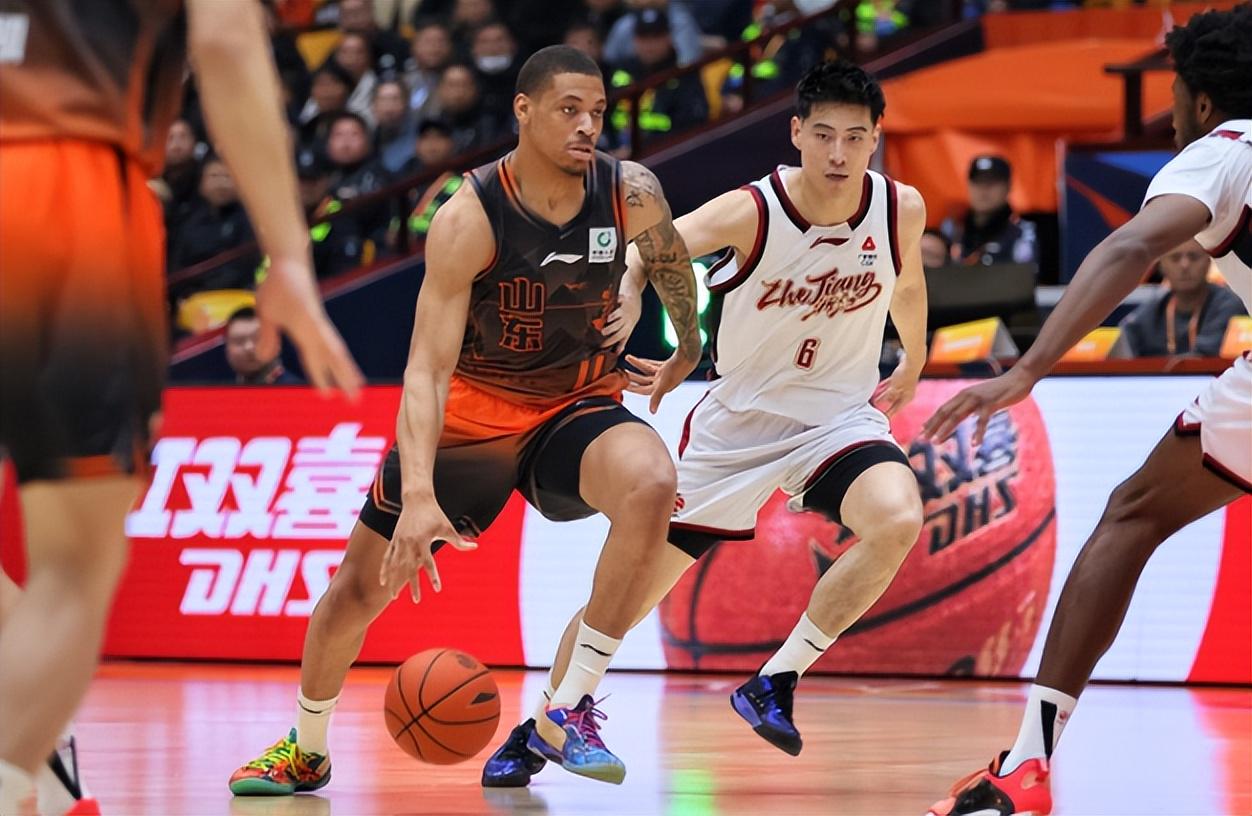Amick:凯斯勒与爵士管理层存在分歧 Amick:凯斯勒与爵士管理层存在分歧