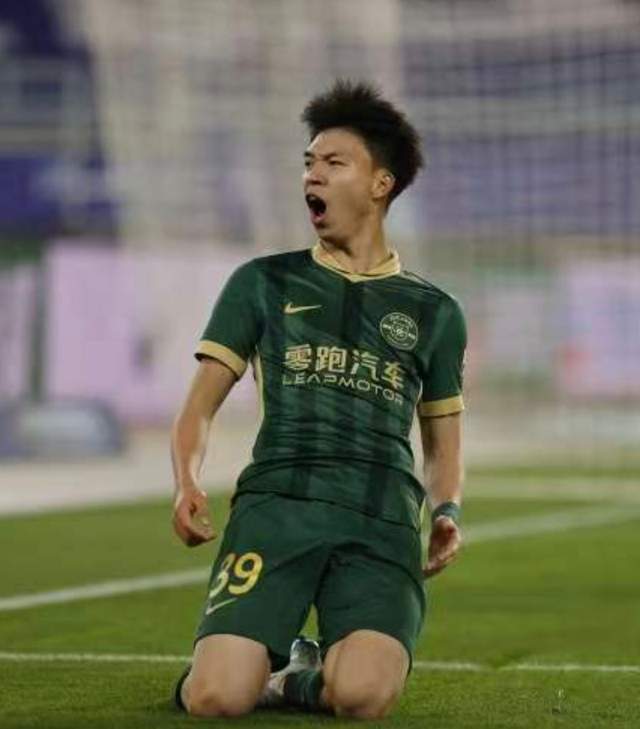 九游体育尼克斯冲击53年首冠，元祖体育电台WFAN收听暴增