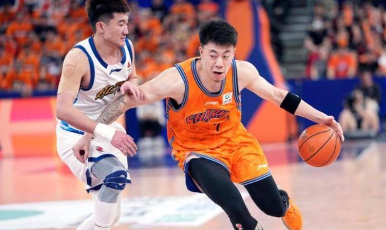 勇士队获得备受瞩目的1.12亿美元侧翼重大交易更新! 勇士队获得备受瞩目的1.12亿美元侧翼重大交易更新!