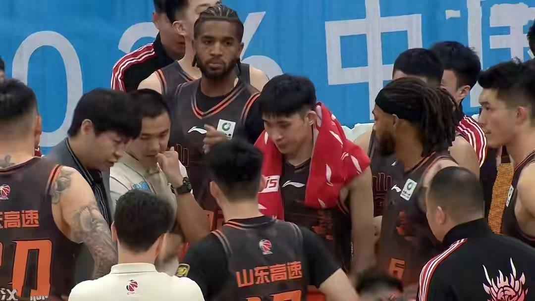 九游体育篮网开1.78亿抢里夫斯 湖人难留 九游体育篮网开1.78亿抢里夫斯 湖人难留