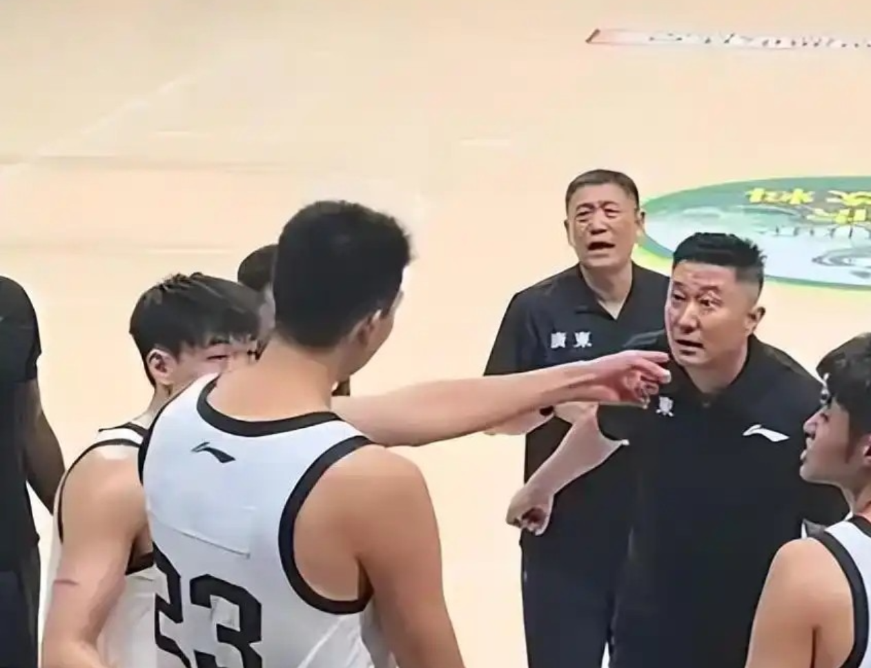 选秀专家更新森林狼28号签预测