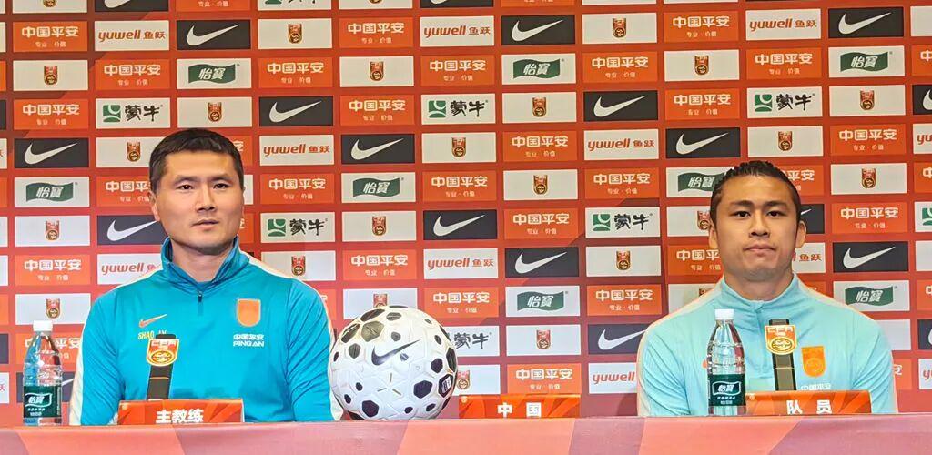 纽约“大鲨鱼”？尼克斯&amp;上海均五场夺冠+杯赛联赛双冠王