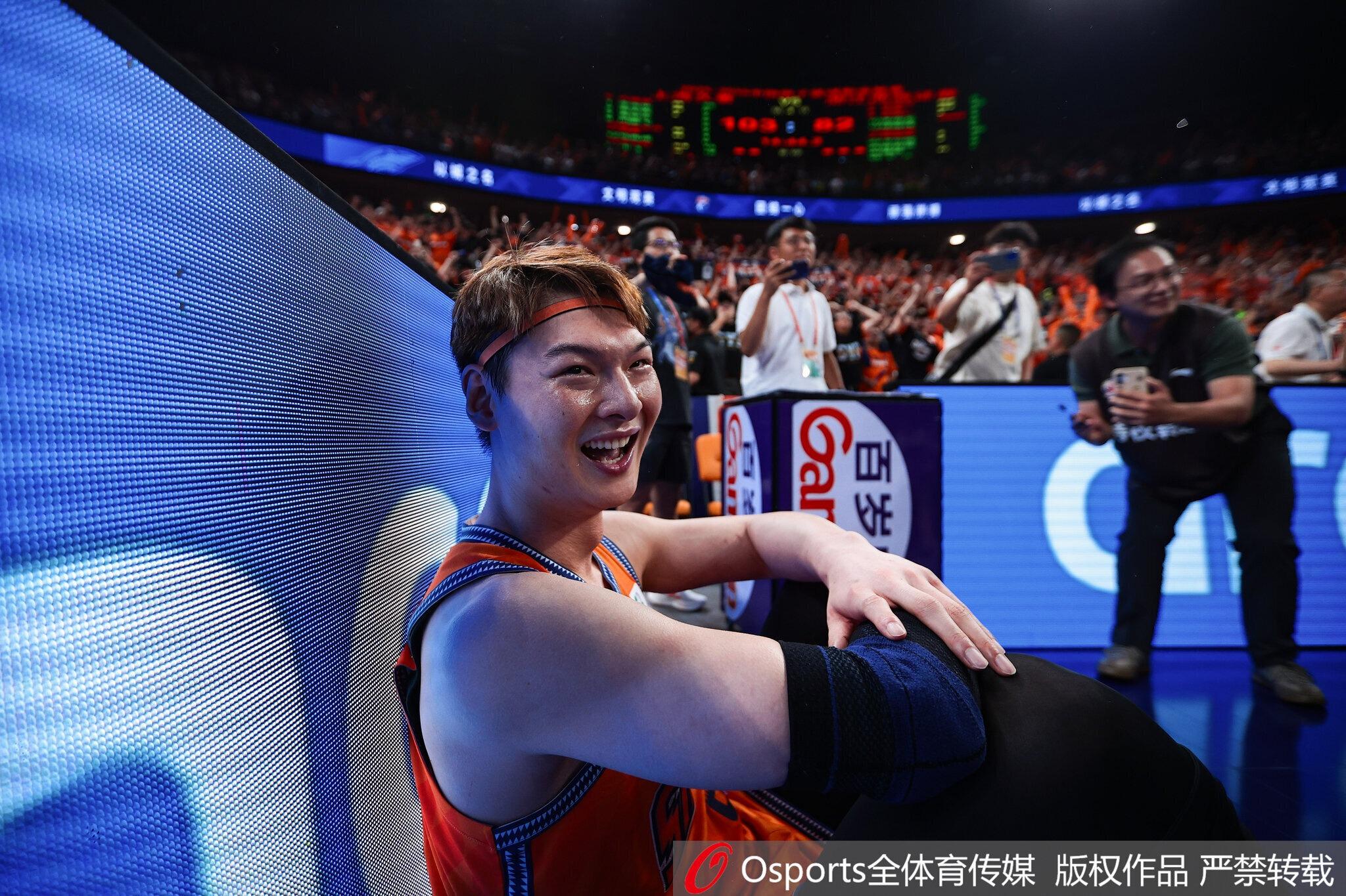 太痛了!ESPN这四个数字!马刺球迷永远的痛! 太痛了!ESPN这四个数字!马刺球迷永远的痛!