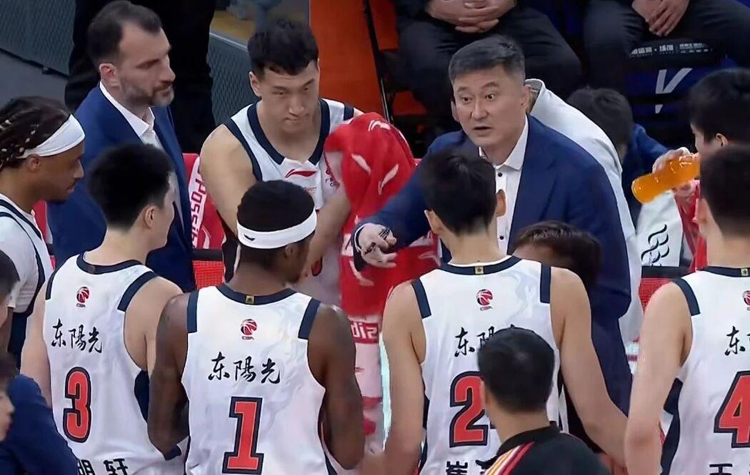 九游体育半个世纪的等待！尼克斯时隔53年再度夺得NBA总冠军