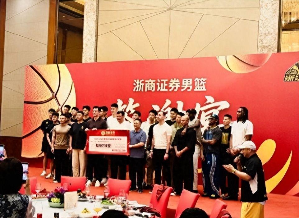 九游体育心梗!40万打出1亿收入!还被抛弃了! 九游体育心梗!40万打出1亿收入!还被抛弃了!