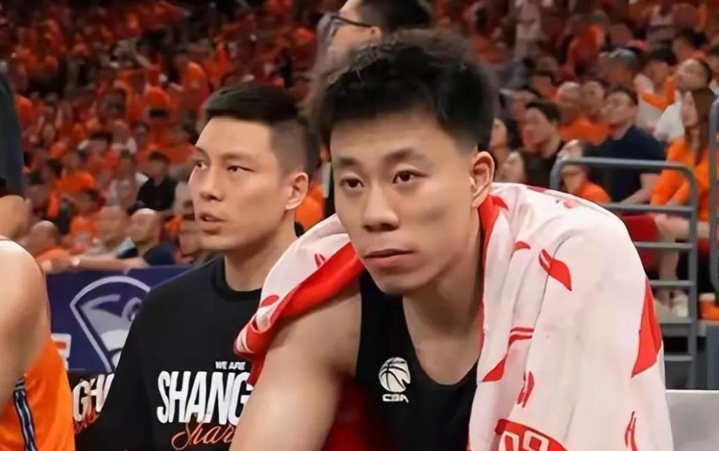 凌晨3点!哈登持枪被警方逮捕!骑士官方紧急回应 凌晨3点!哈登持枪被警方逮捕!骑士官方紧急回应