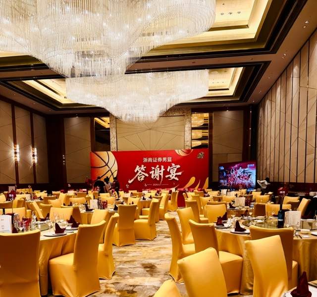 九游体育追梦：文班不是总决赛前二球员 但下赛季他会被媒体评为联盟头牌
