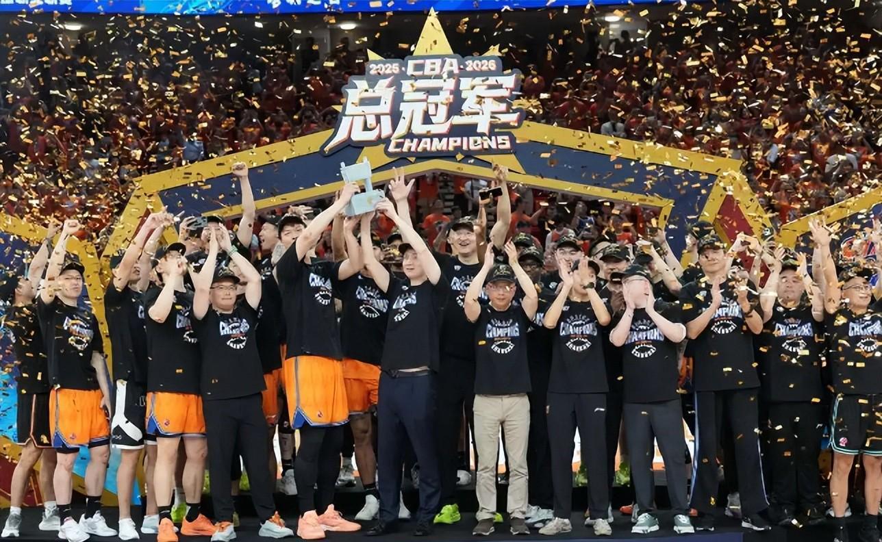 埃弗顿签下切尔西20岁边锋乔治,转会费起价1800万英镑 埃弗顿签下切尔西20岁边锋乔治,转会费起价1800万英镑