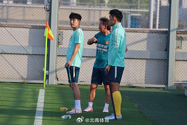 奥亚萨瓦尔:那些机会但凡我们抓住一个,比赛就是另一个样子 奥亚萨瓦尔:那些机会但凡我们抓住一个,比赛就是另一个样子
