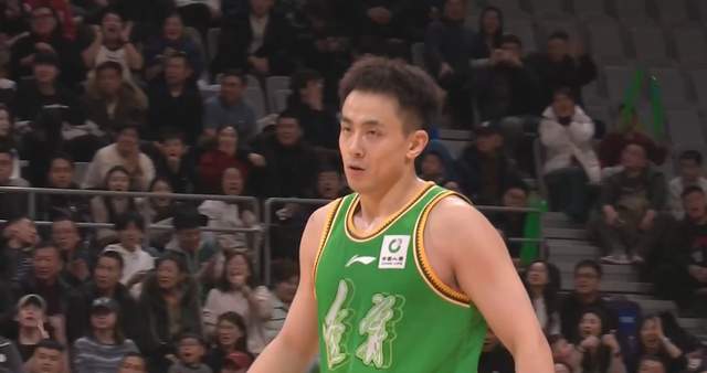 英格兰队抵达世界杯海外大本营