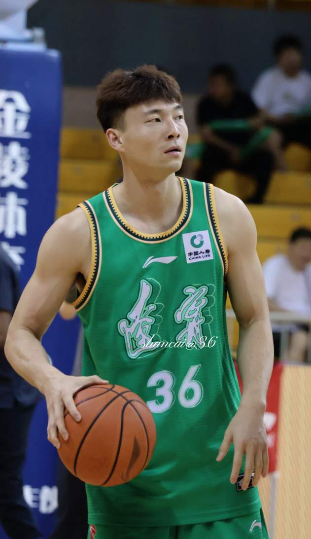 图片报：前柏林联合主帅鲍姆加特在门兴新帅名单上